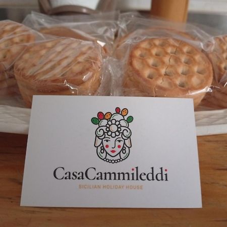 Cammileddi Apartman Catania-Fontanarossai nemzetközi repülőtér Kültér fotó