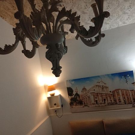 Cammileddi Apartman Catania-Fontanarossai nemzetközi repülőtér Kültér fotó