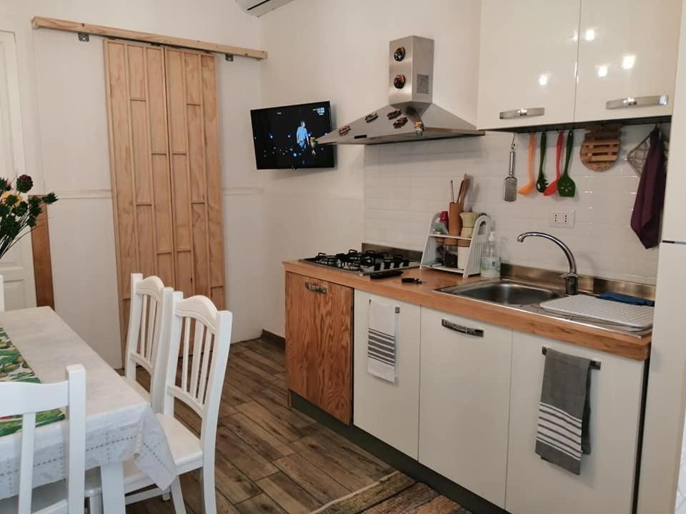 Cammileddi Apartman Catania-Fontanarossai nemzetközi repülőtér Kültér fotó